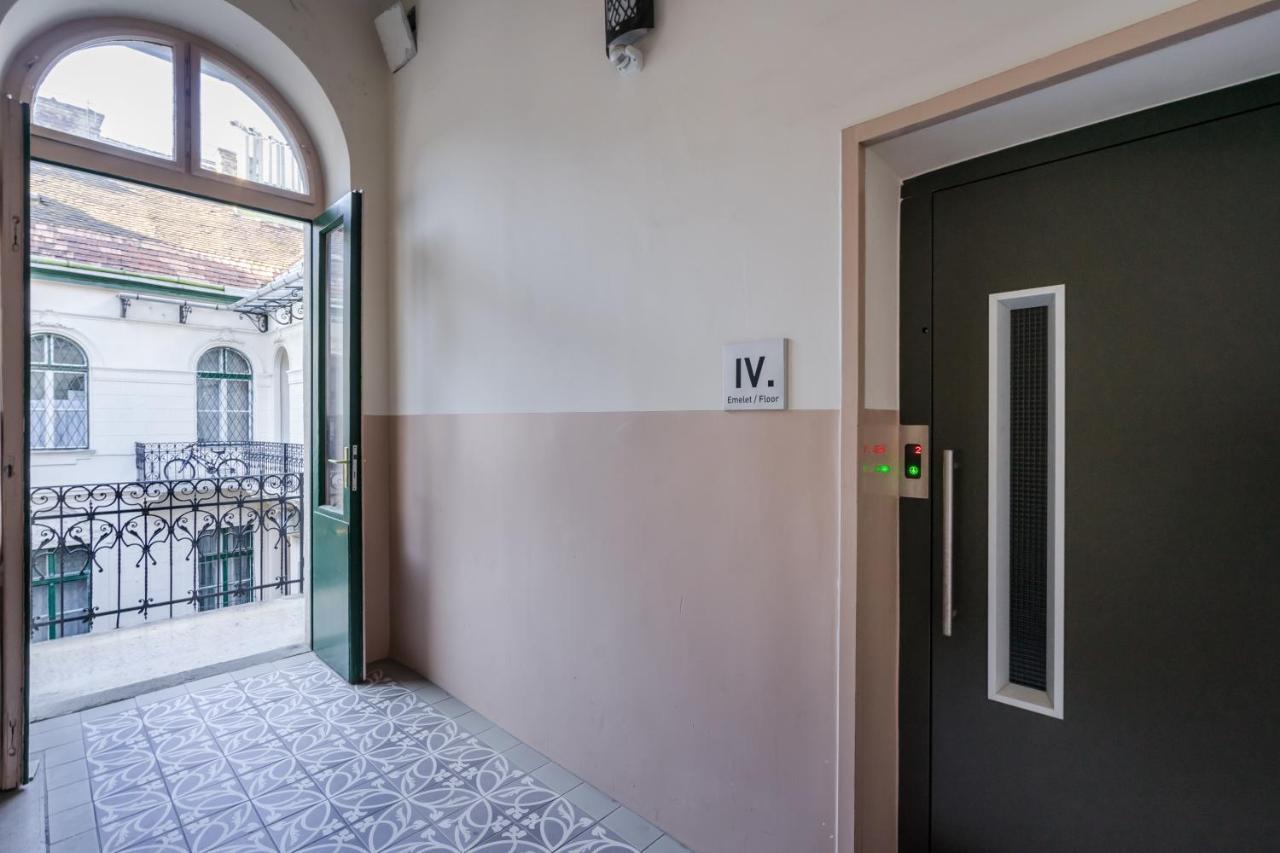 Bpr R20 Studio Home With A/C Budapeste Exterior foto